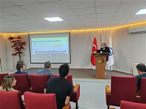 Fakültemiz Web Sayfası Sorumlularına Yönelik Bilgilendirme Toplantısı Düzenlendi