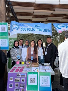 Aksaray Üniversitesi İğde Şenlikleri’nde Fen Edebiyat Fakültesi Topluluklarından Renkli Etkinlikler