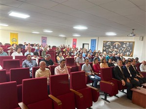 FAKÜLTEMİZDE BOLOGNA DERS BİLGİ PAKETLERİ BİLGİLENDİRME TOPLANTISI DÜZENLENDİ