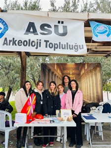 Aksaray Üniversitesi İğde Şenlikleri’nde Fen Edebiyat Fakültesi Topluluklarından Renkli Etkinlikler