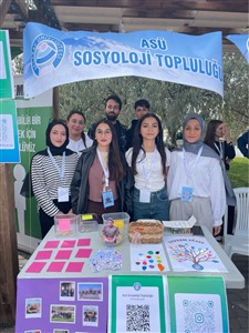 Aksaray Üniversitesi İğde Şenlikleri’nde Fen Edebiyat Fakültesi Topluluklarından Renkli Etkinlikler