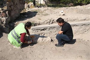 Fakültemiz Öğretim Üyesi Prof. Dr. Osman Doğanay Başkanlığında Tyana Antik Kenti’nde Kazı Çalışmaları Yeniden Başladı 