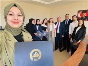 25 Nisan Dünya DNA Günü Etkinliklerinde Görev Alan Moleküler Biyoloji ve Genetik Bölümü Öğrencilerine Teşekkür Belgesi Verildi